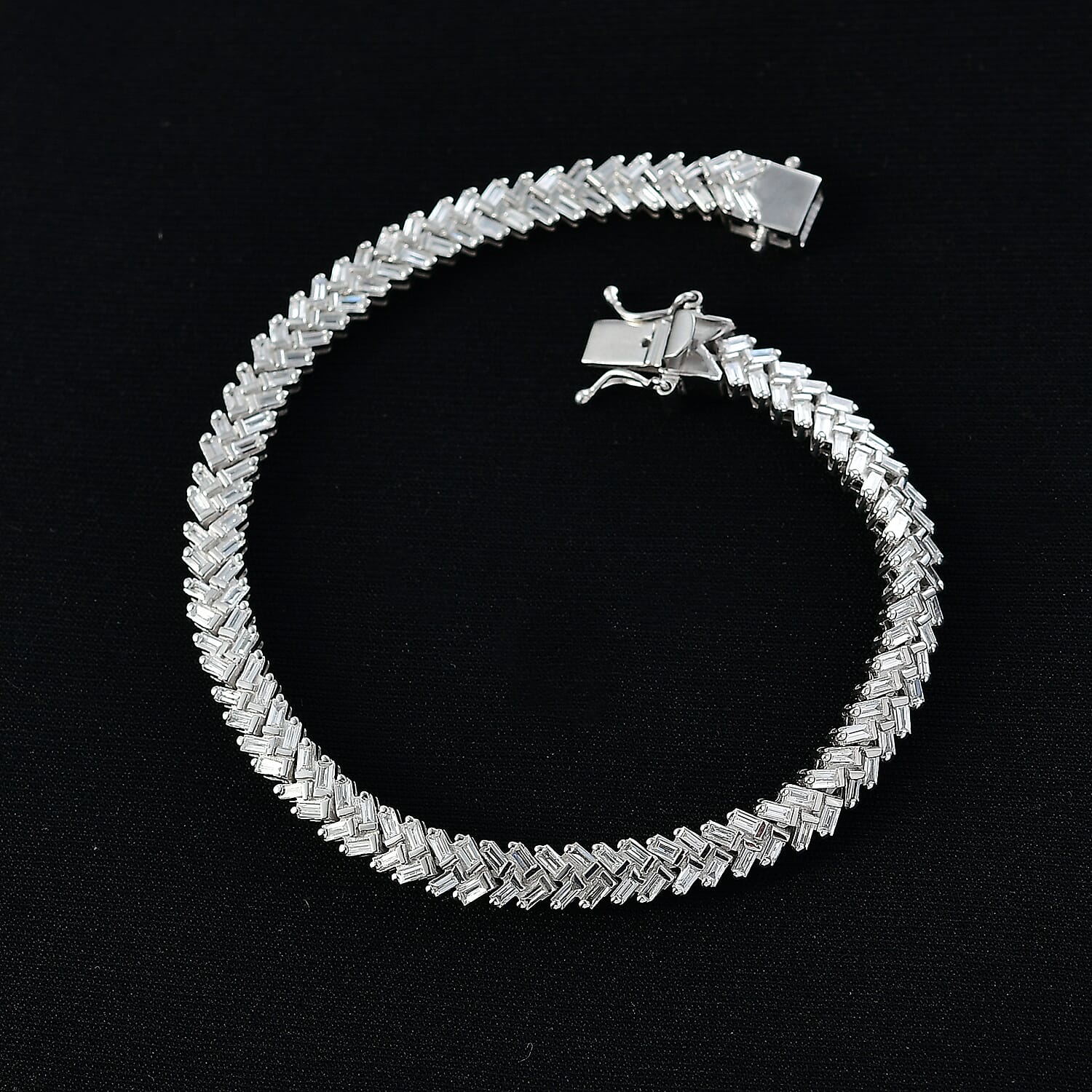 Luxuriant Lab Grown Diamond (SI-GH) Fire Cracker  Bracelet (Size 7.5)  in Rhodium Overlay Sterling Silver 3.34 Ct, Silver Wt. 12.61 Gms.